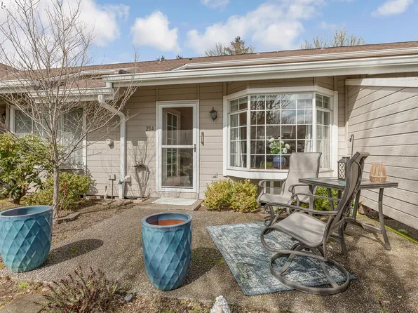 13775 SW Scholls Ferry Rd APT 214, Beaverton, OR 97008