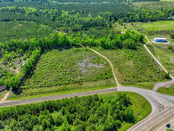 4th image of 1 County Road 296