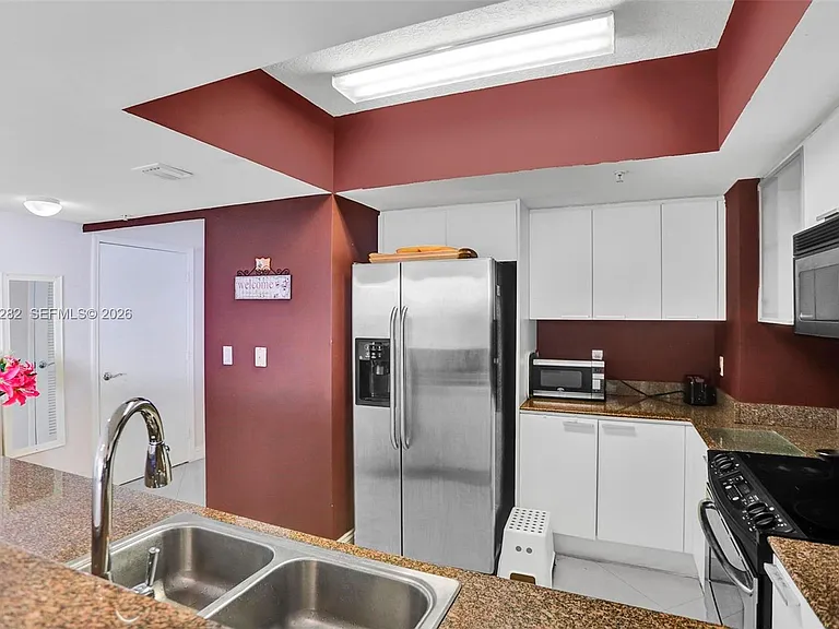 16699 Collins Ave #1410 — Photo 6