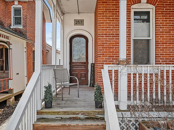 3rd image of 257 E Wabasha St