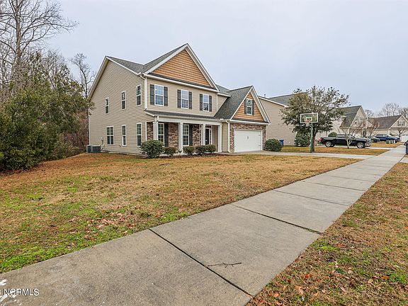 3rd image of 200 Brogdan Ln