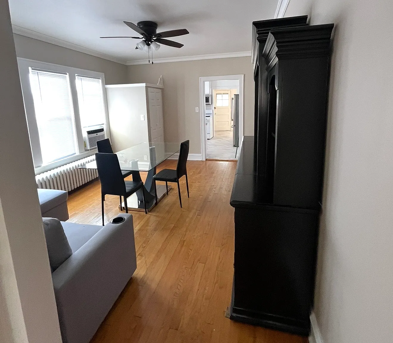 3 bed, $2,800 — Photo 1