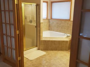 15015 Lake Ave, Grand Haven, MI 49417