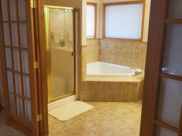 15015 Lake Ave, Grand Haven, MI 49417