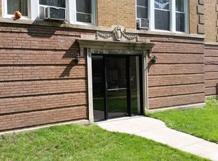 6123 N Claremont Ave APT 3, Chicago, IL 60659