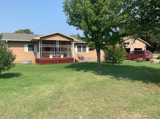 807 27th St, Wilson, KS 67490