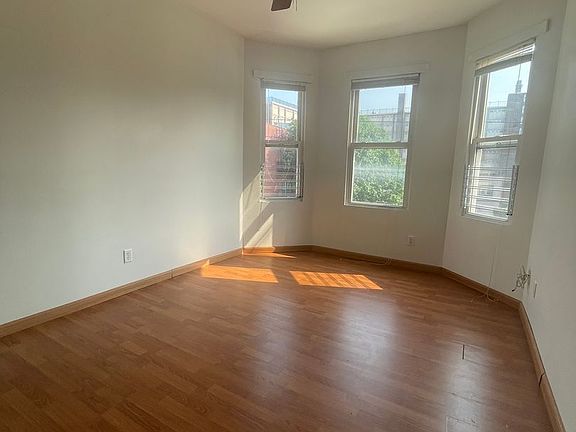 4th image of 42 E 19th St APT 3A