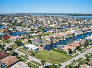 1844 Woodbine Ct, Marco Island, FL 34145