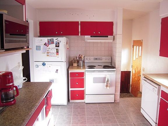 3rd image of 3227 W Rockwell Ave