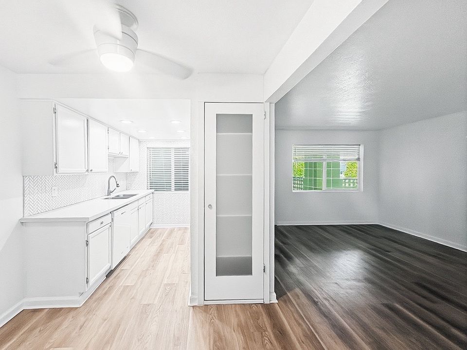 1st image of 2417 E Campbell Ave APT 9B