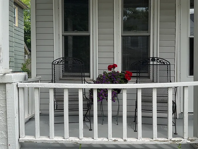 715 Baldwin St SE — Photo 10
