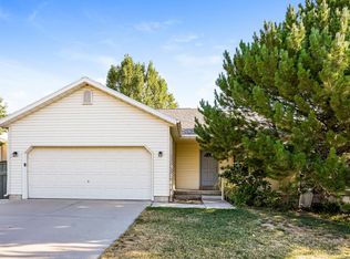 4049 E Sioux St, Eagle Mountain, UT 84005