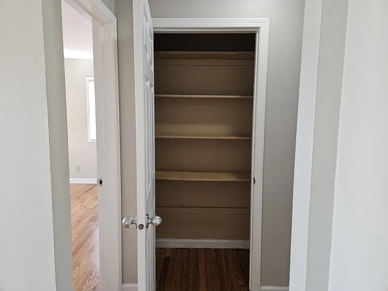 1015 S 38th Ave #6 — Photo 7