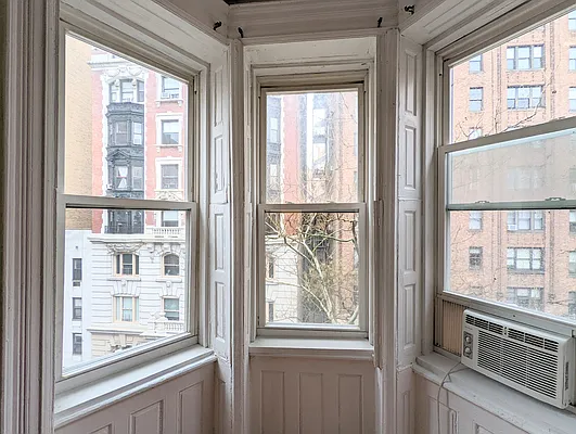 Rented by Manhattan Spaces | media 24