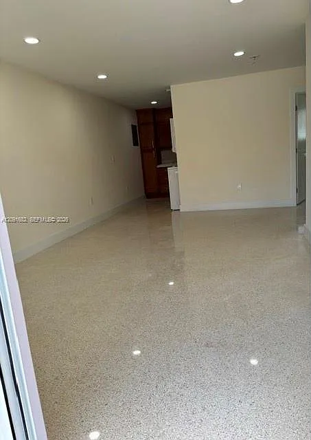 2 bed, 1.0 bath, $2,500 — Photo 3