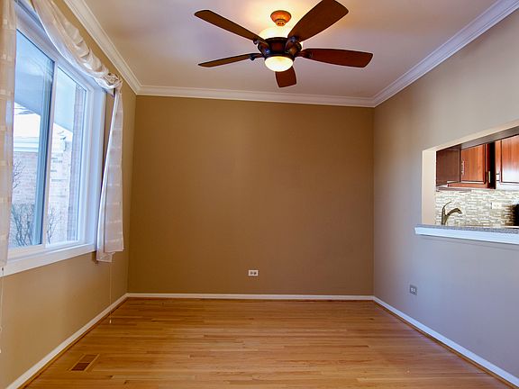 5th image of 253 W Golfview Ter