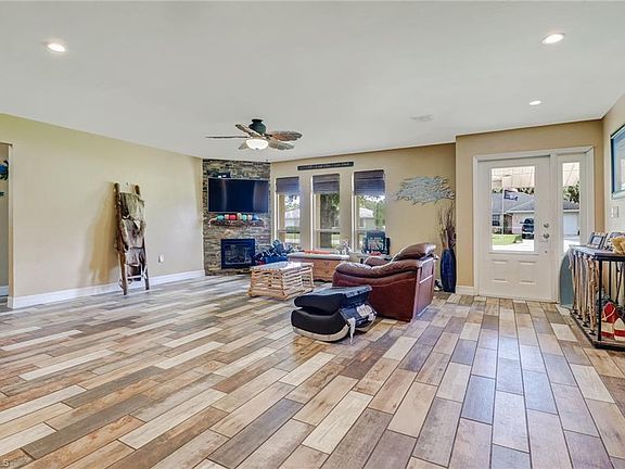 3rd image of 17027 Wayzata Ct