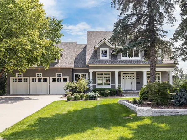 5121 Mirror Lakes Dr, Edina, MN 55436