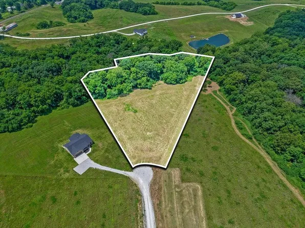 15000 Meriwether Ct, Boonville, MO 65233