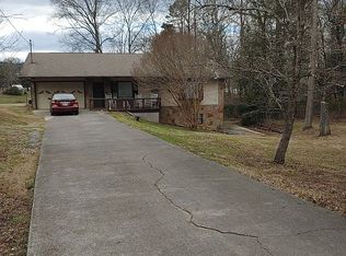 1102 Pecan Ln, Sevierville, TN 37862