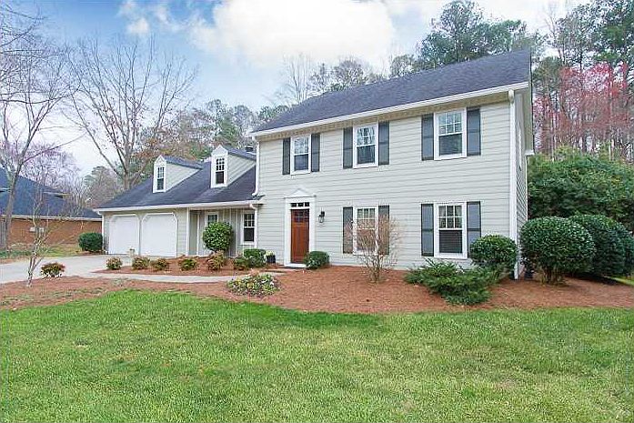 1st image of 1430 Logan Cir