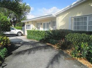 1611 SW 97th Ct, Miami, FL 33165