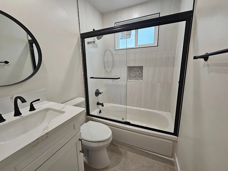 561 East Orange Grove Avenue — Photo 12