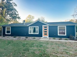 1516 N M 63, Benton Harbor, MI 49022