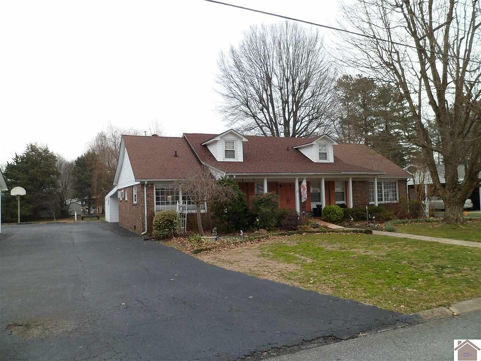 1st image of 212 Fairlane Dr