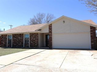 12617 Whispering Hollow Dr, Oklahoma City, OK 73142