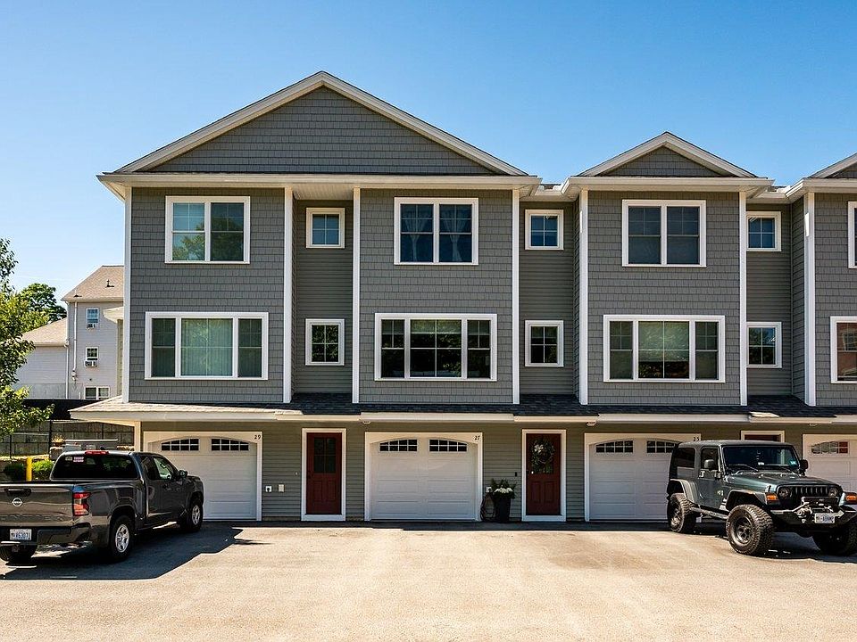 1st image of 27 Fownes Mill Court #17