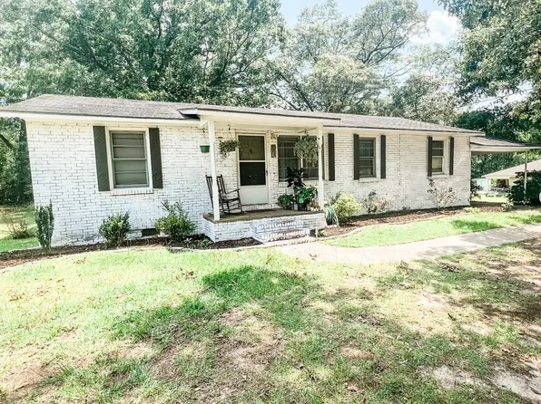 106 Mobley Dr, Troy, AL 36079