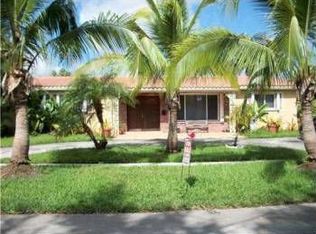 18540 NE 7 Ct, Hollywood, FL 33179