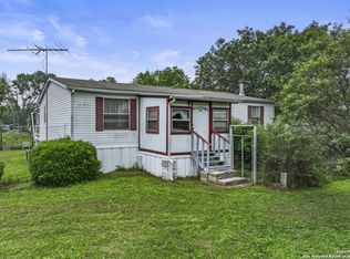 430 Beach Shore Dr, Bandera, TX 78003