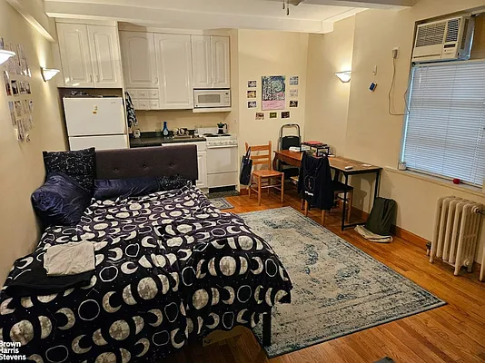 Rented by Brown Harris Stevens | media 1