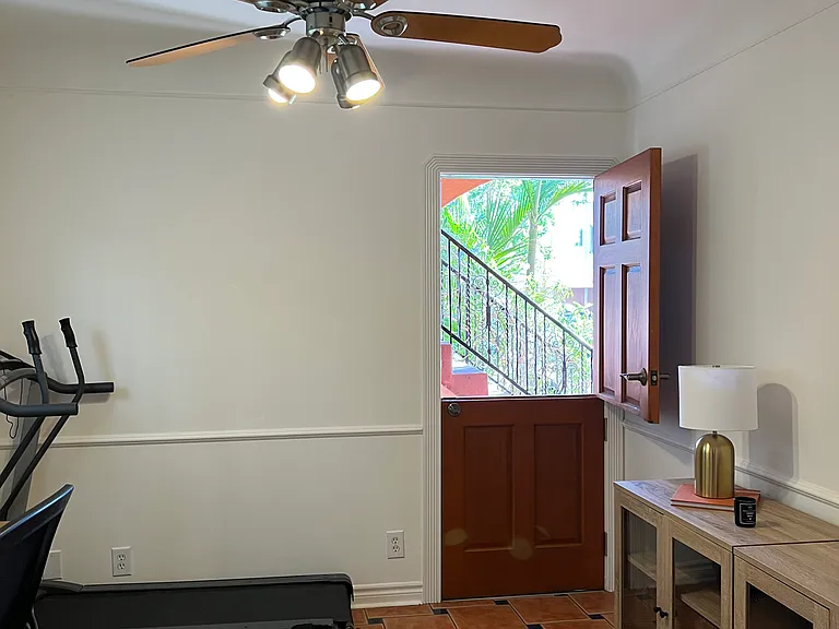 6087 Cashio St #1 — Photo 10