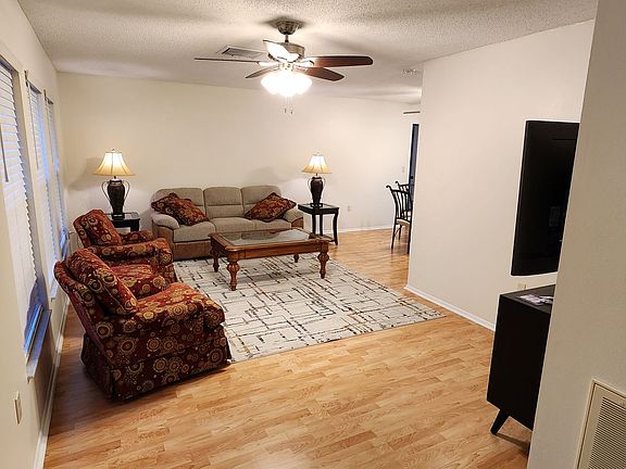 5th image of 1526 Georgetowne Ln