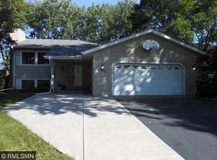 843 95th Ln NE, Blaine, MN 55434