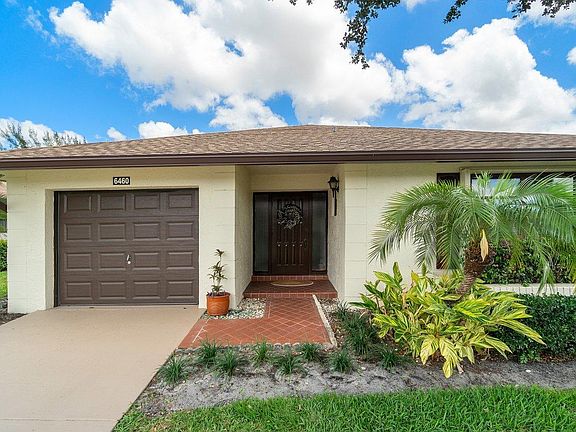 3rd image of 6460 Lakemont Cir