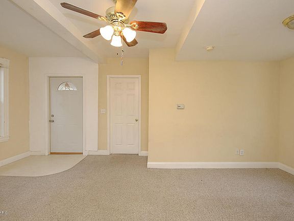 5th image of 1011 Crosby St NW