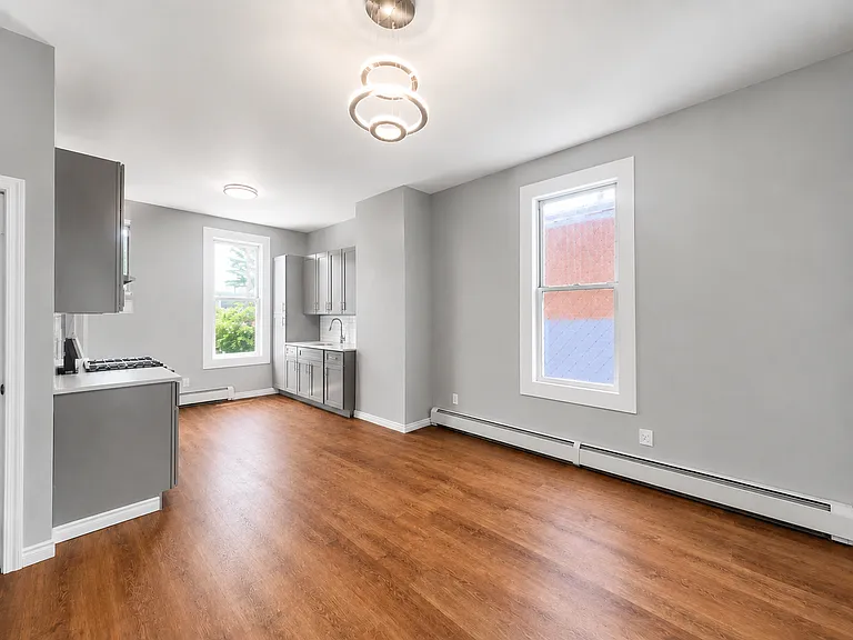 1864 Grove St #2 — Photo 4