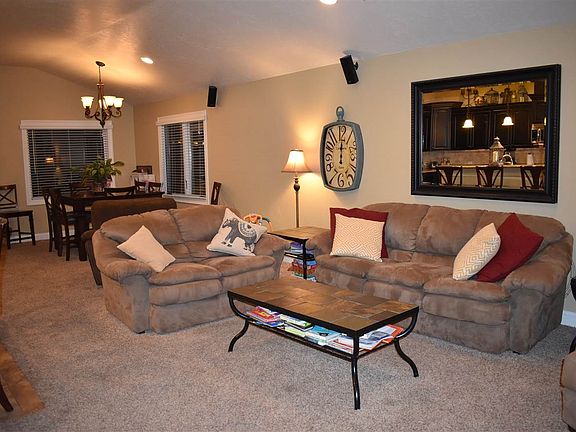 3rd image of 1204 Karabella Way