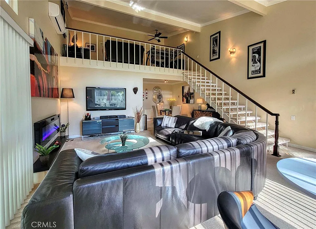 2 bed, 1324 sqft, $3,250 — Photo 4