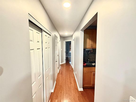 3rd image of 3-31 Endeavor Place #B