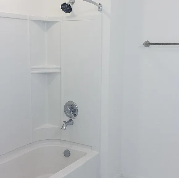 10 N Greenwood Ave — Photo 11
