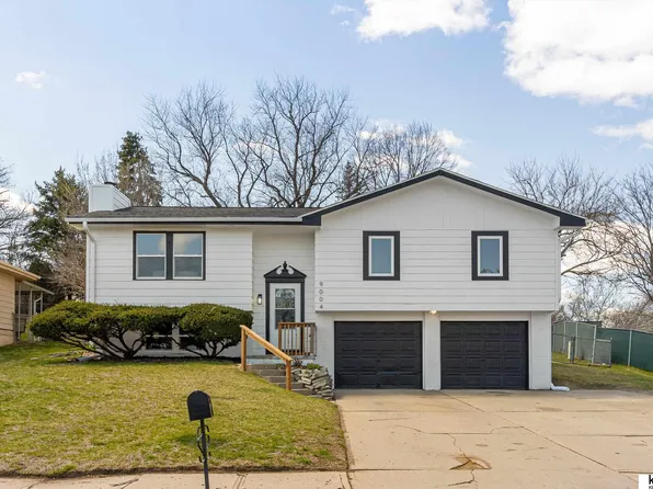 9004 Florence Dr, Omaha, NE 68147