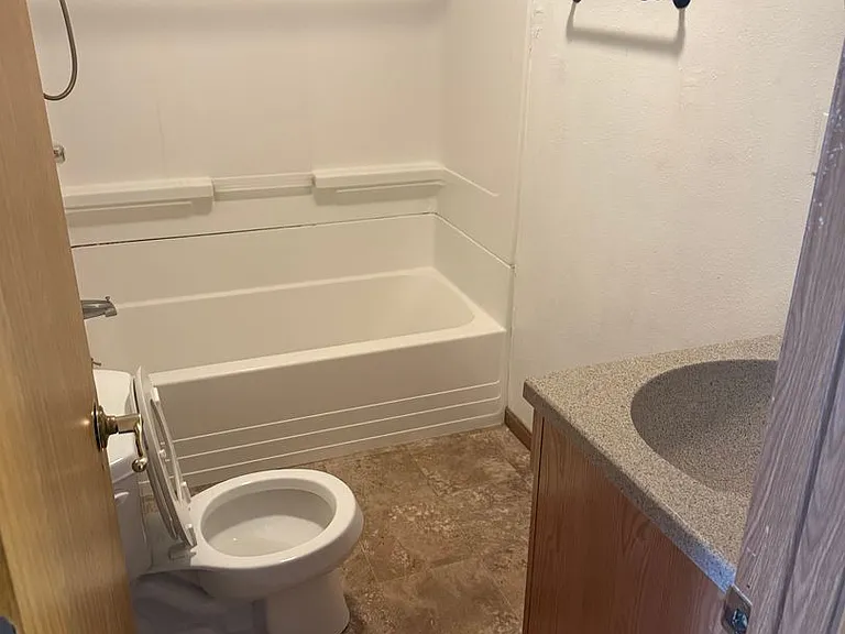 821 Willow St — Photo 9