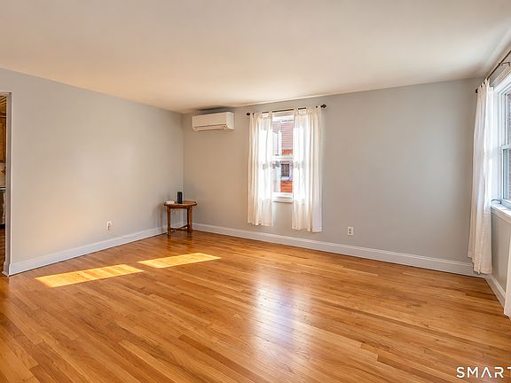 4th image of 13 Belmont Avenue