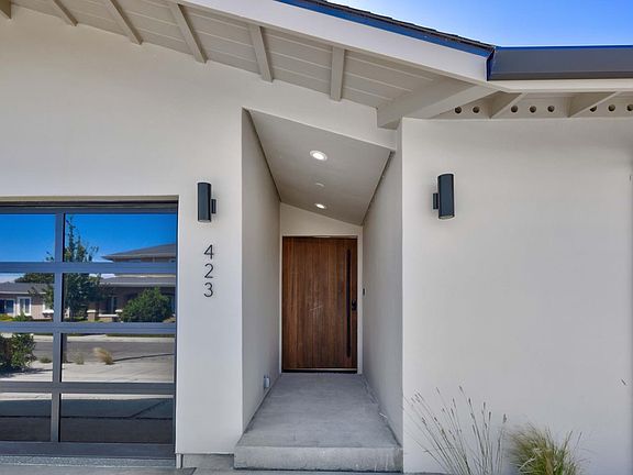 2nd image of 423 Flora Vista Ave