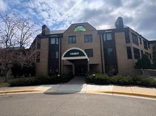 14401 Atrium Way APT 121, Minnetonka, MN 55345